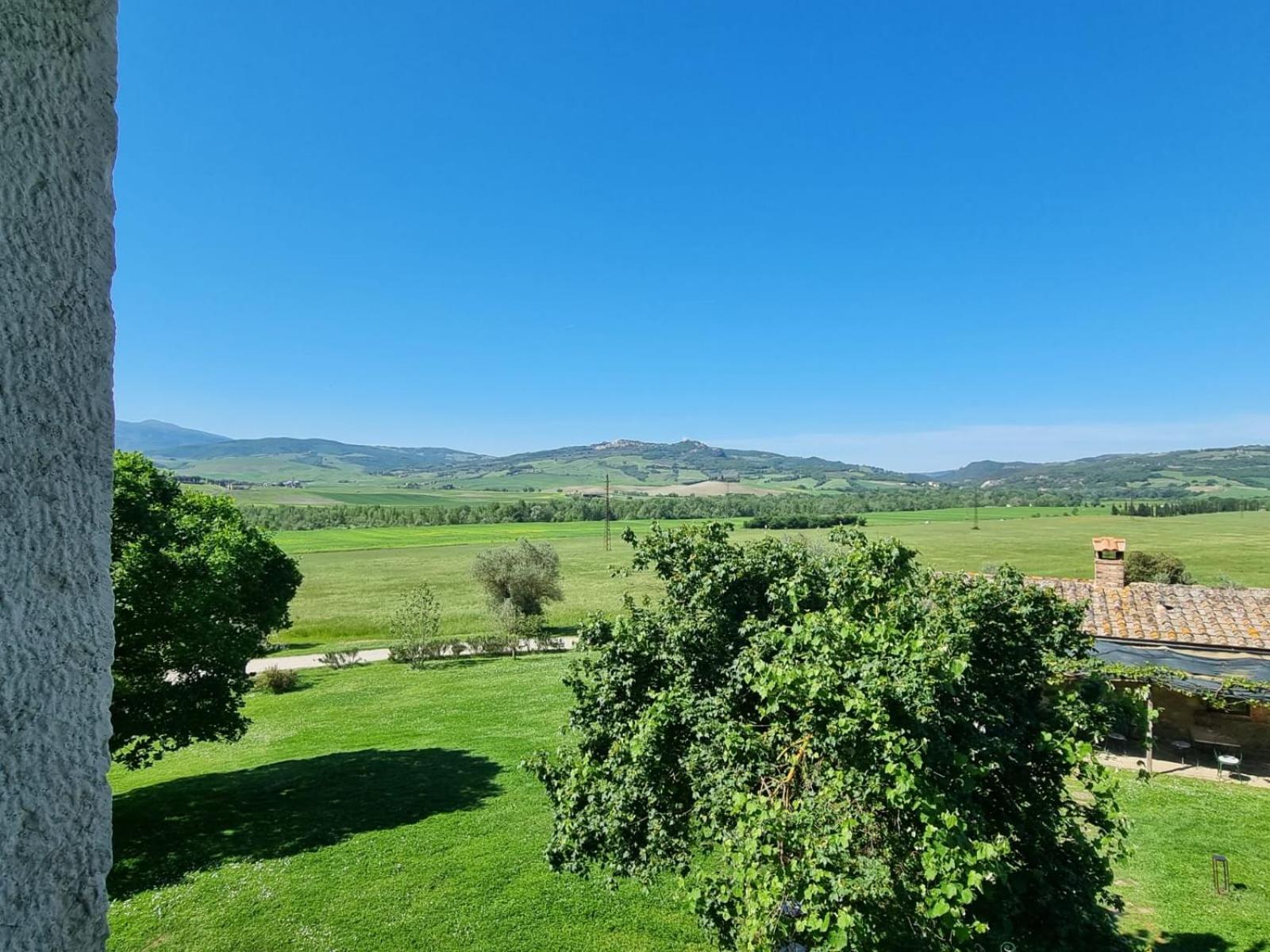 Agriturismo Le Sorbelle D'Orcia Con Piscina Pienza Exterior foto